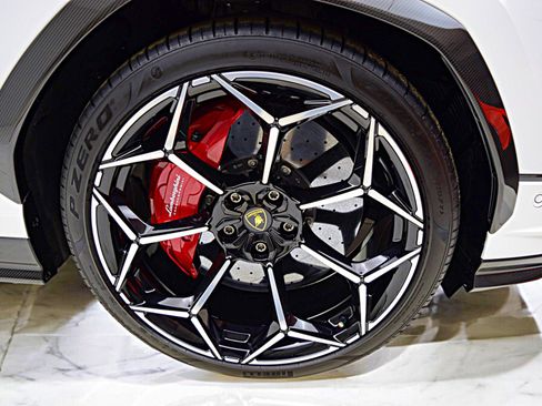 Used 2024 Lamborghini Urus Performante image 48