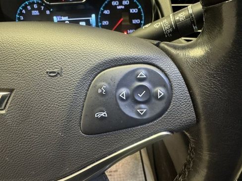 Used 2017 Chevrolet Impala Premier w/ Enhanced Convenience Package FWD image 19
