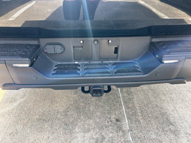 Used 2024 Toyota Tundra SR5 w/ SR5 Convenience Package AWD/4WD image 9
