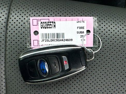 Certified 2025 Subaru Forester Limited w/ Popular Package #2 AWD/4WD image 39