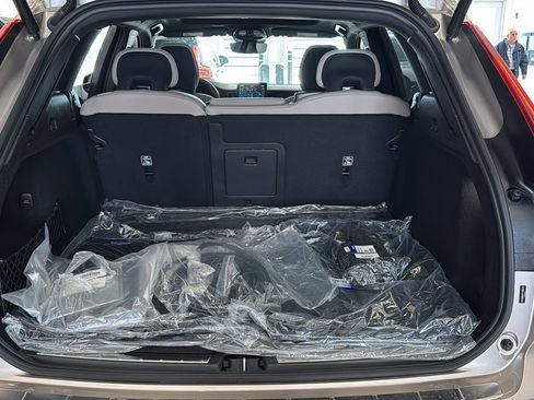 New 2026 Volvo XC60 T8 Plus w/ Protection Package Premier image 29