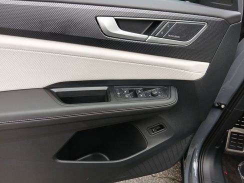 New 2026 Volkswagen Atlas Cross Sport SEL Premium R-Line image 11