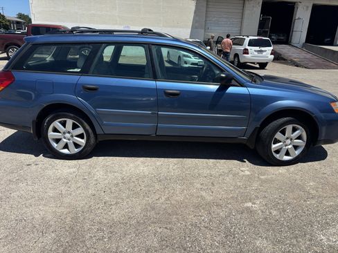 Used 2007 Subaru Outback 2.5i AWD/4WD image 2