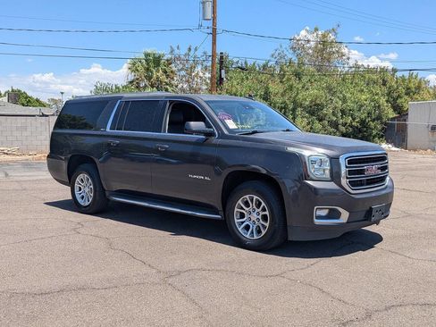 Used 2016 GMC Yukon XL SLT w/ Open Road Package image 2