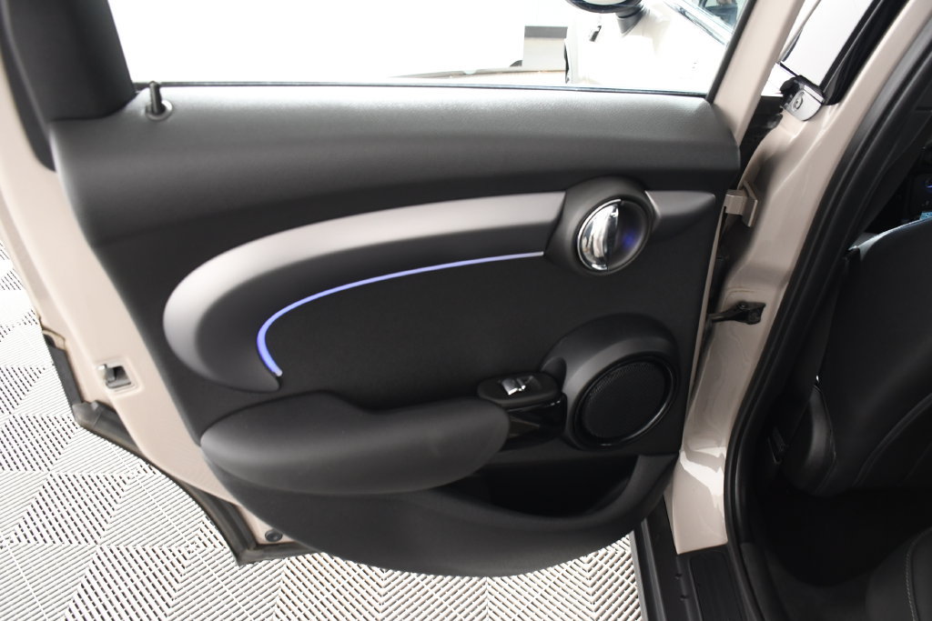 Used 2022 MINI Cooper S w/ Premium Package FWD image 25