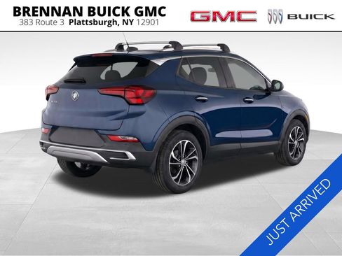 Used 2021 Buick Encore GX Essence w/ Advanced Technology Package AWD/4WD image 5