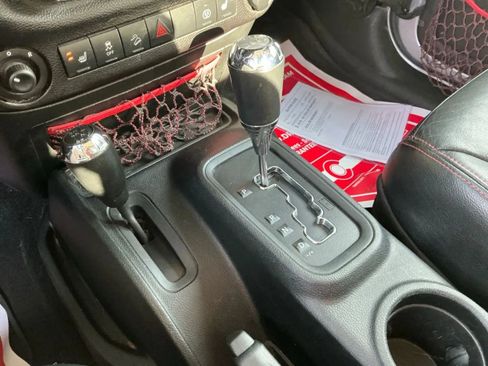 Used 2018 Jeep Wrangler Rubicon image 25