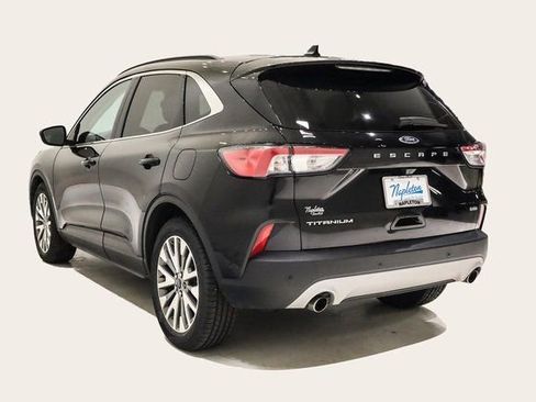 Used 2021 Ford Escape Titanium image 8