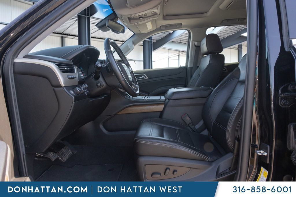 Used 2019 GMC Yukon Denali w/ Denali Ultimate Package AWD/4WD image 3