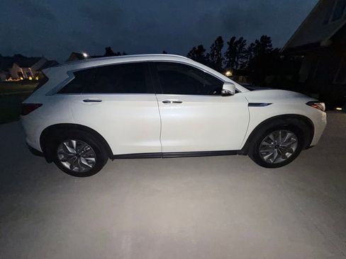 Used 2021 INFINITI QX50 Luxe w/ Cargo Package FWD image 2