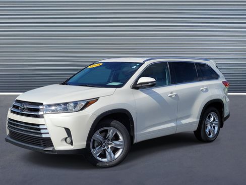 Used 2018 Toyota Highlander Limited AWD/4WD image 1