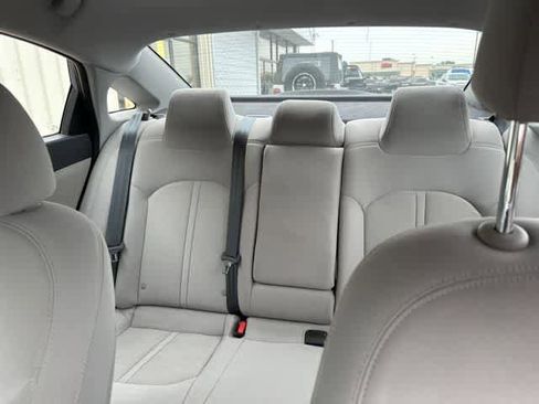 Used 2018 Hyundai Sonata SE FWD image 5