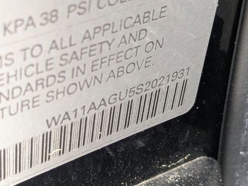 Certified 2025 Audi Q5 Premium w/ Convenience Package image 23