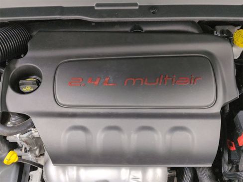 Certified 2022 Jeep Compass Limited image 15