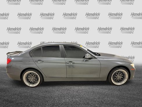 Used 2015 BMW 320i xDrive Sedan AWD/4WD image 11