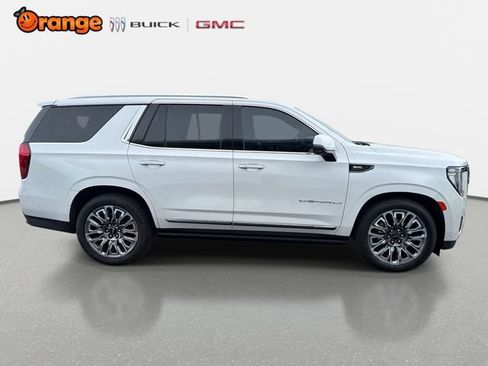 Used 2023 GMC Yukon Denali Ultimate w/ LPO, Floor Liner Package AWD/4WD image 2