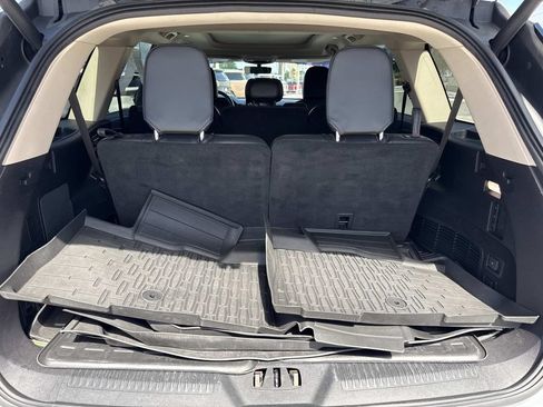 Certified 2022 Lincoln Aviator Reserve AWD/4WD image 11