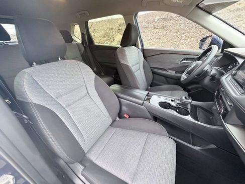 Certified 2023 Nissan Rogue SV image 29