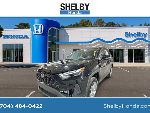 Used 2024 Toyota RAV4 XLE image 1