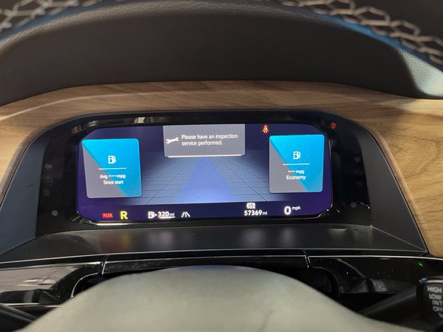 Used 2025 Volkswagen Atlas SE FWD image 27