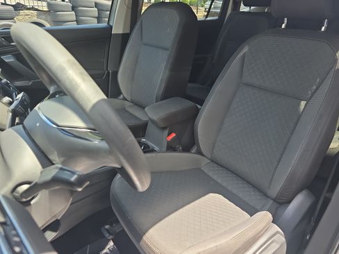 Used 2018 Volkswagen Tiguan S FWD image 15