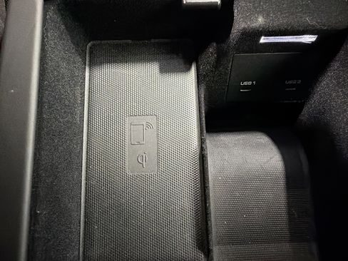 Used 2023 Porsche Cayenne GTS image 30