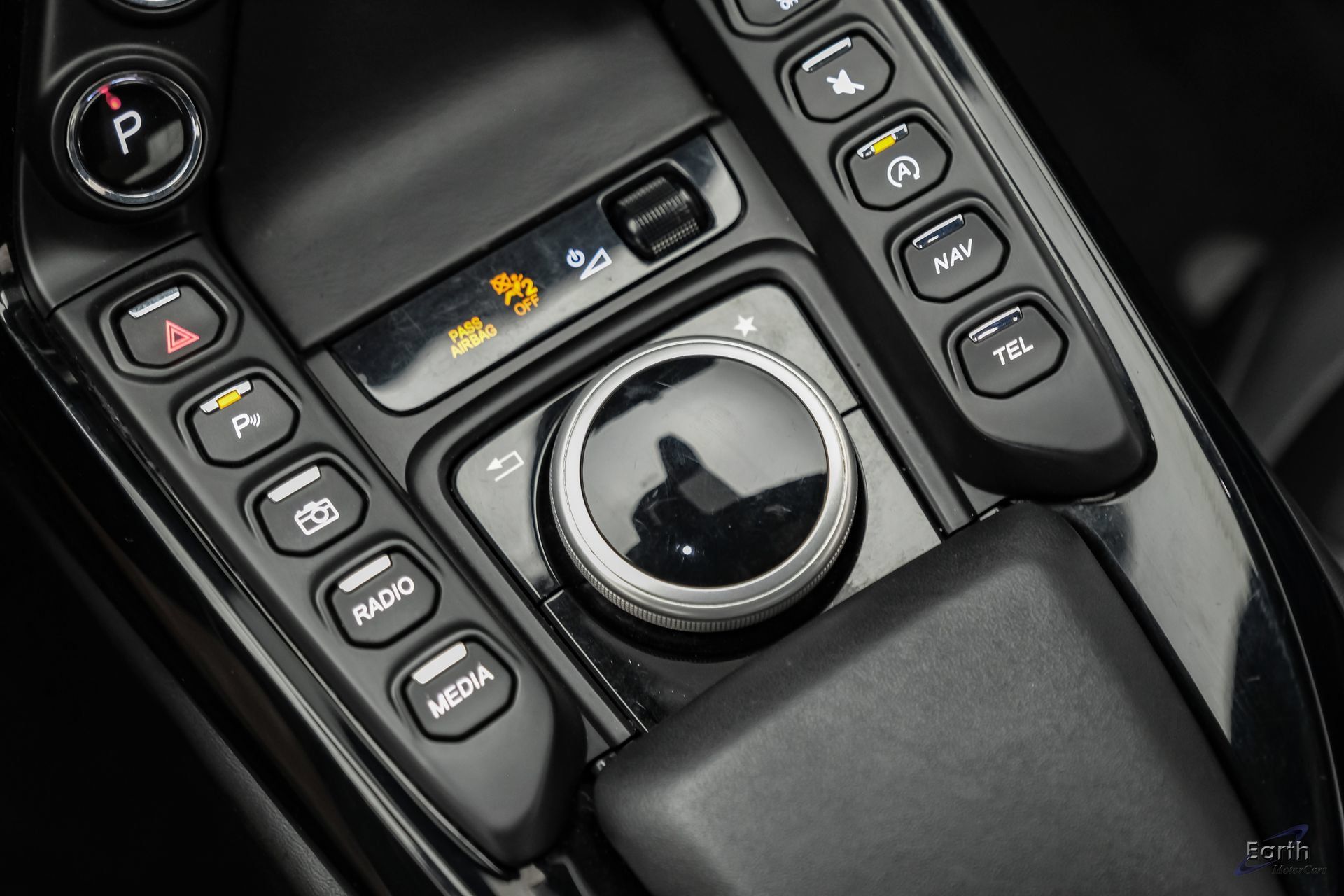 Used 2022 Aston Martin V8 Vantage Coupe RWD image 60