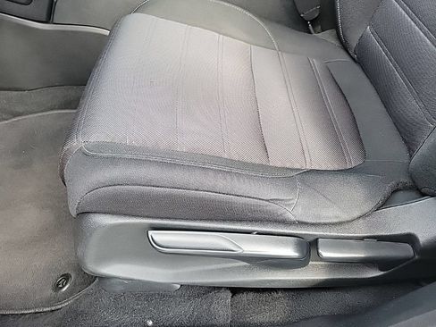 Used 2021 Honda CR-V Special Edition image 12