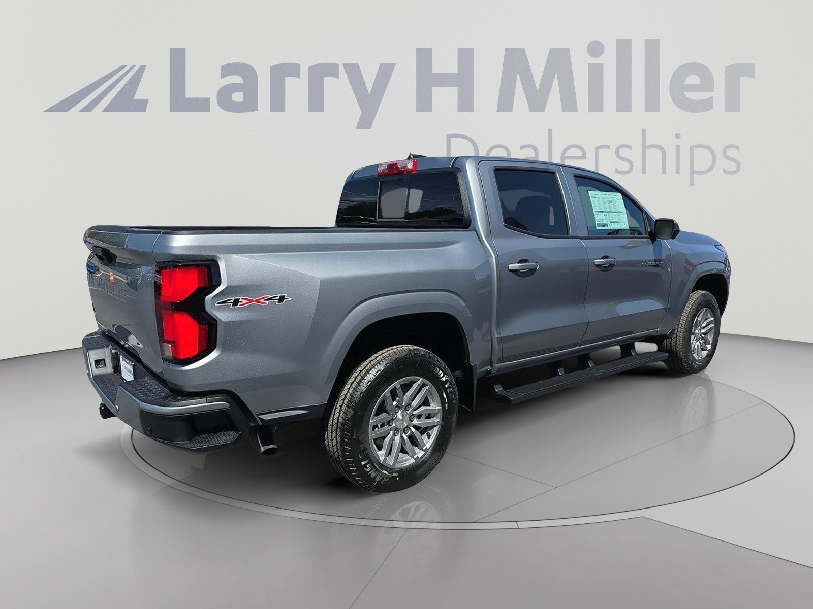 New 2026 Chevrolet Colorado LT w/ LT Convenience Package AWD/4WD image 8