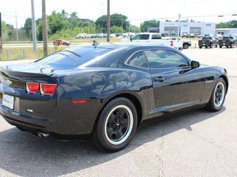 Used 2011 Chevrolet Camaro LS RWD image 10