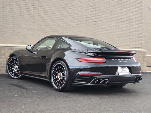 Used 2017 Porsche 911 Turbo image 3
