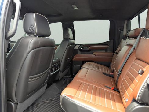 Used 2024 GMC Sierra 1500 Denali Ultimate AWD/4WD image 21