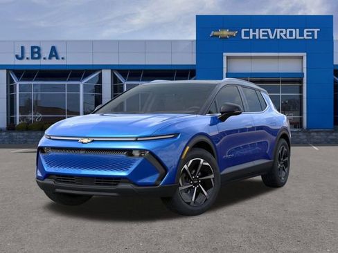 New 2026 Chevrolet Equinox EV LT image 6