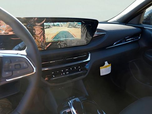 New 2026 Buick Envista Avenir image 15