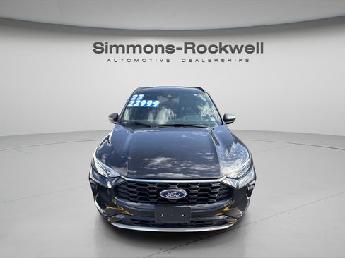 Used 2023 Ford Escape ST-Line image 7