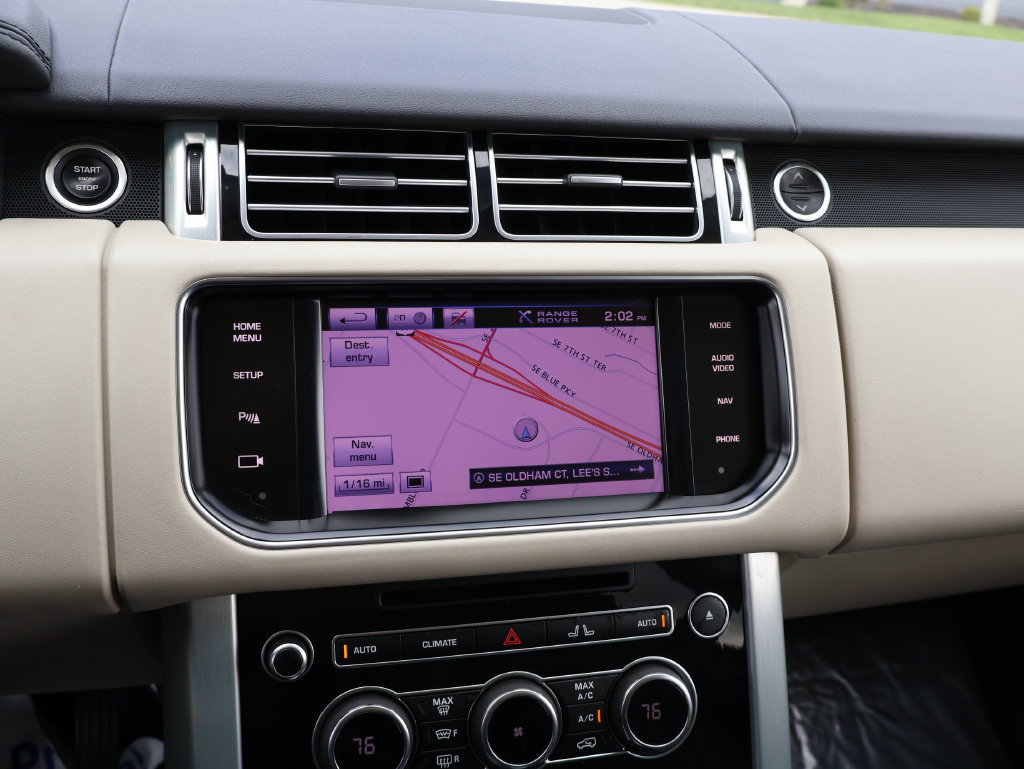 Used 2013 Land Rover Range Rover HSE AWD/4WD image 20