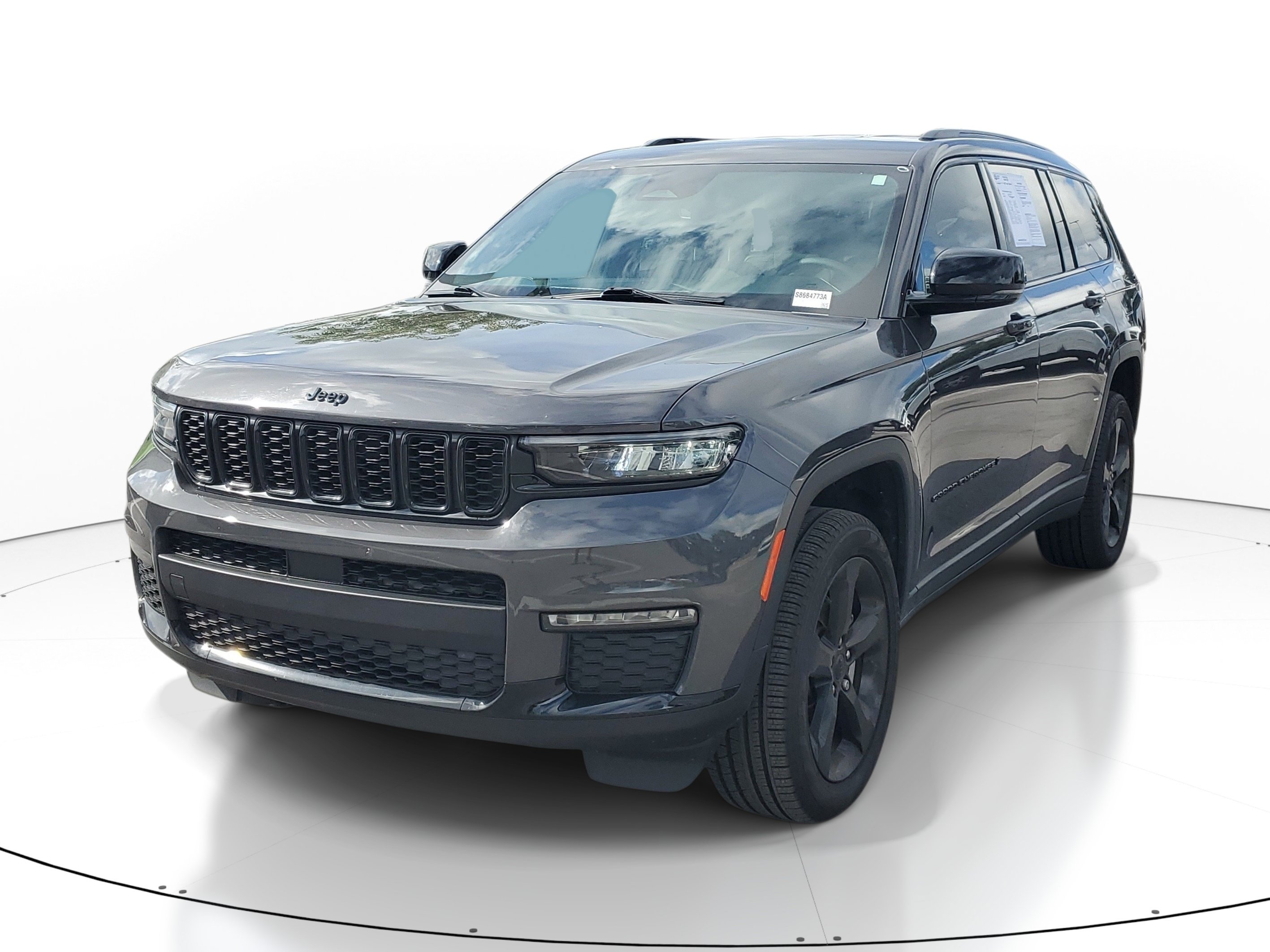 Used 2025 Jeep Grand Cherokee L Limited w/ Black Appearance Package RWD image 4