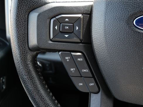 Used 2015 Ford F150 XLT w/ Equipment Group 302A Luxury AWD/4WD image 29