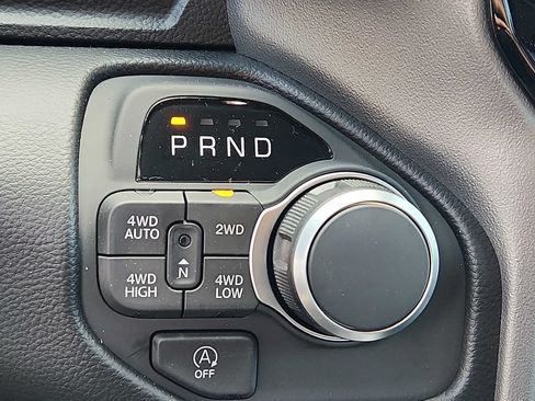 New 2026 RAM 1500 Big Horn AWD/4WD image 12