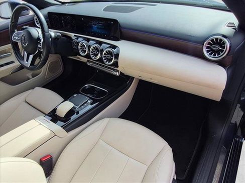 Certified 2022 Mercedes-Benz A 220 4MATIC image 19