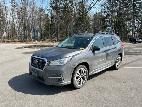 Used 2022 Subaru Ascent Limited w/ Technology Package image 12