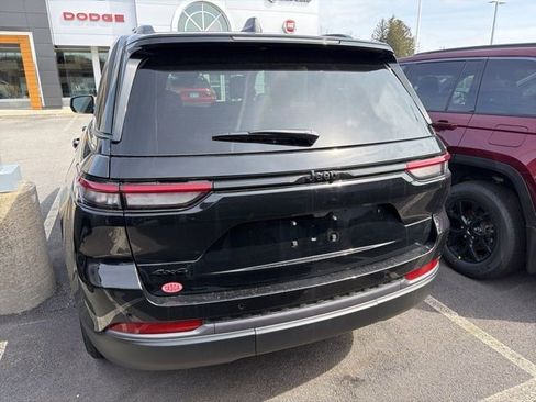 New 2026 Jeep Grand Cherokee Altitude AWD/4WD image 6