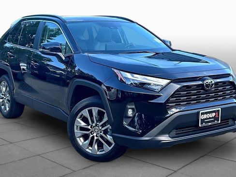 Used 2025 Toyota RAV4 XLE Premium w/ Weather Package AWD/4WD image 3