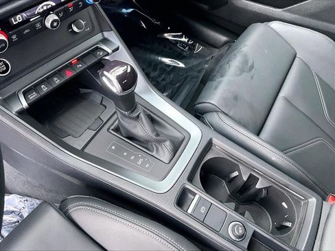 Used 2025 Audi Q3 2.0T Premium w/ Convenience Package image 15