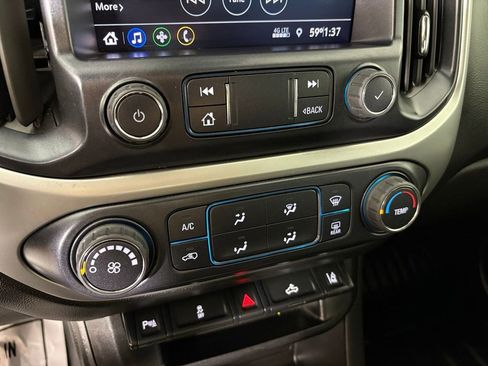 Used 2022 Chevrolet Colorado LT w/ Fleet Safety Package image 28