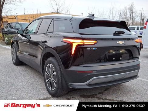 New 2026 Chevrolet Blazer EV LT AWD/4WD image 3
