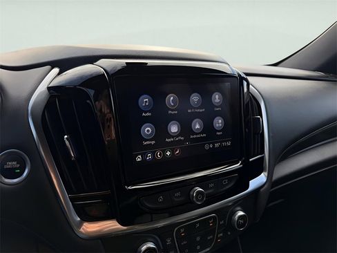 Used 2023 Chevrolet Traverse LT image 24