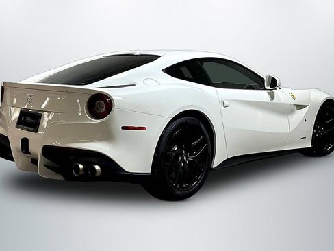 Used 2016 Ferrari F12 Berlinetta RWD image 7