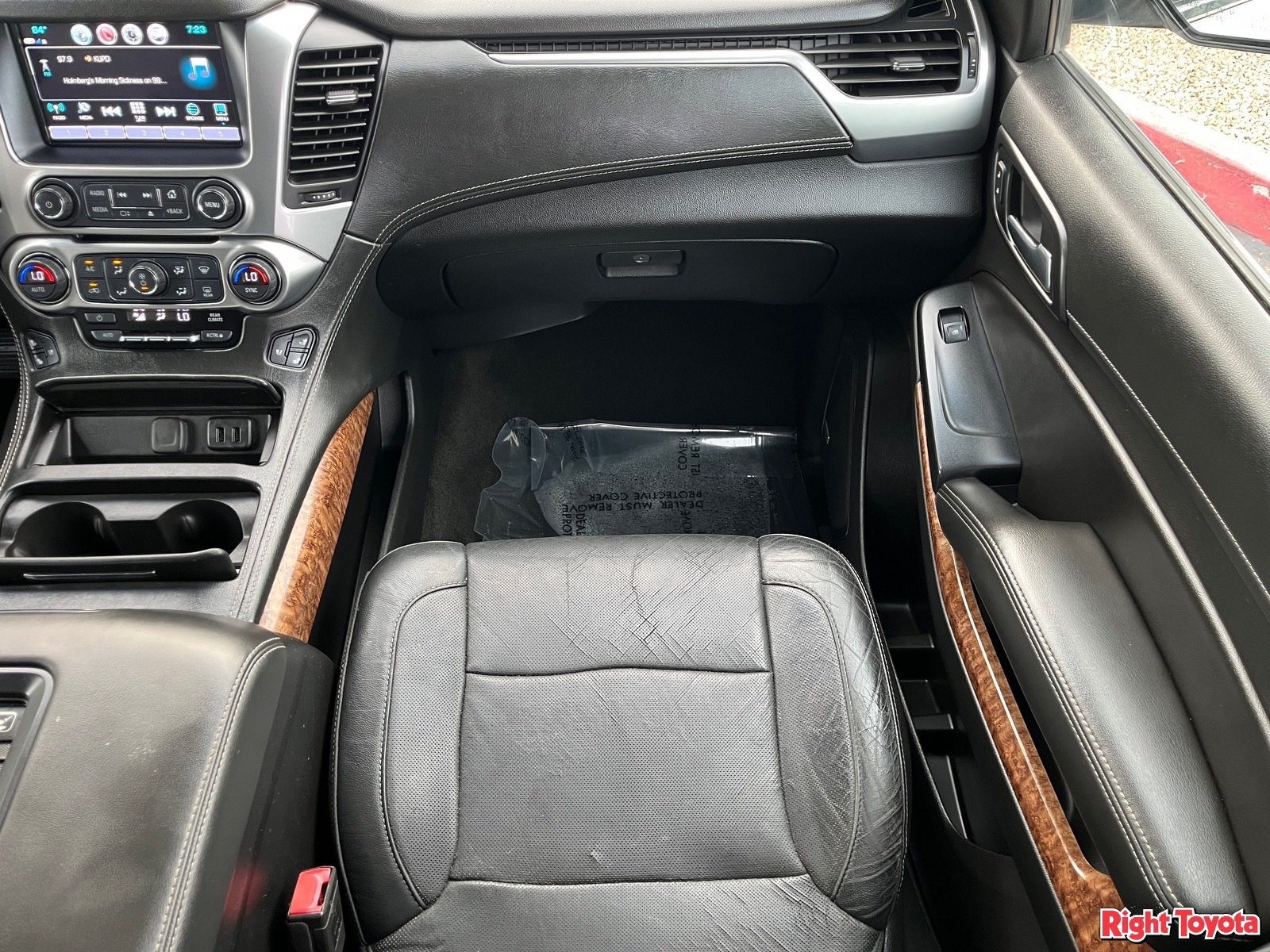 Used 2018 Chevrolet Suburban Premier RWD image 18