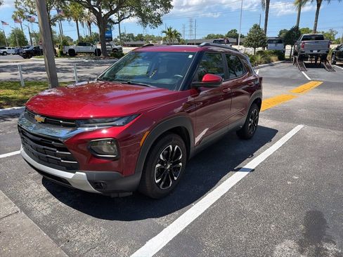 Used 2023 Chevrolet TrailBlazer LT w/ Convenience Package image 1